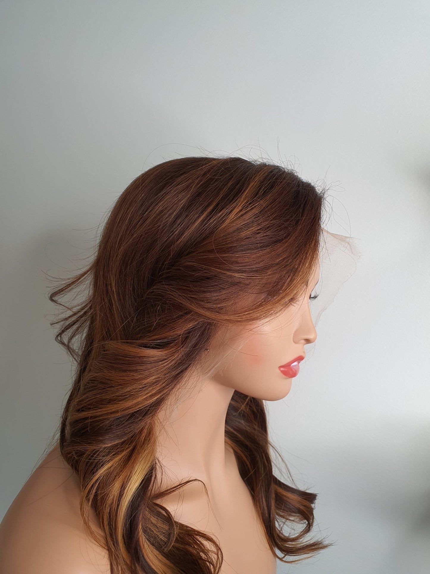 CARO WIG 16" HD