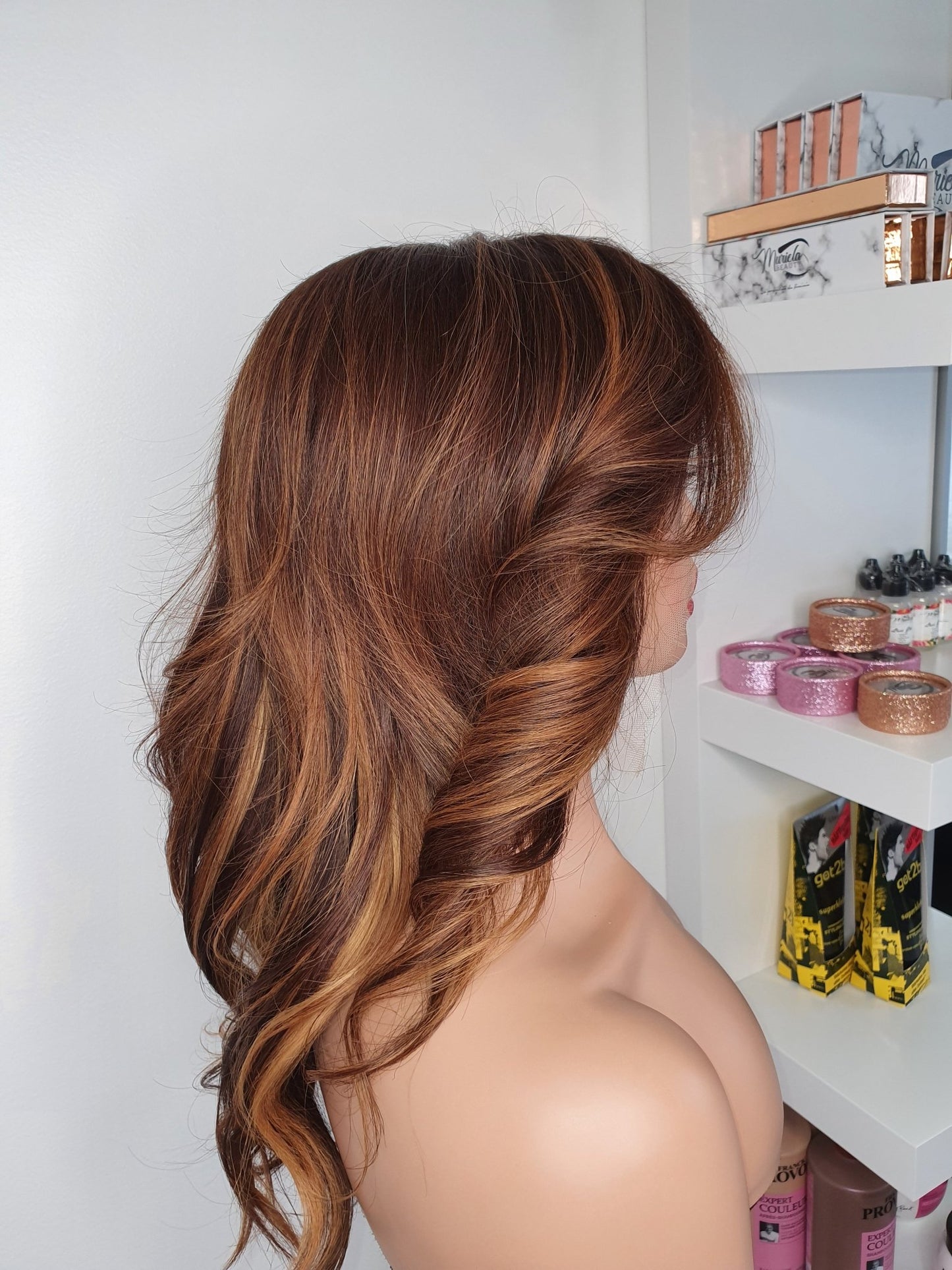 CARO WIG 16" HD