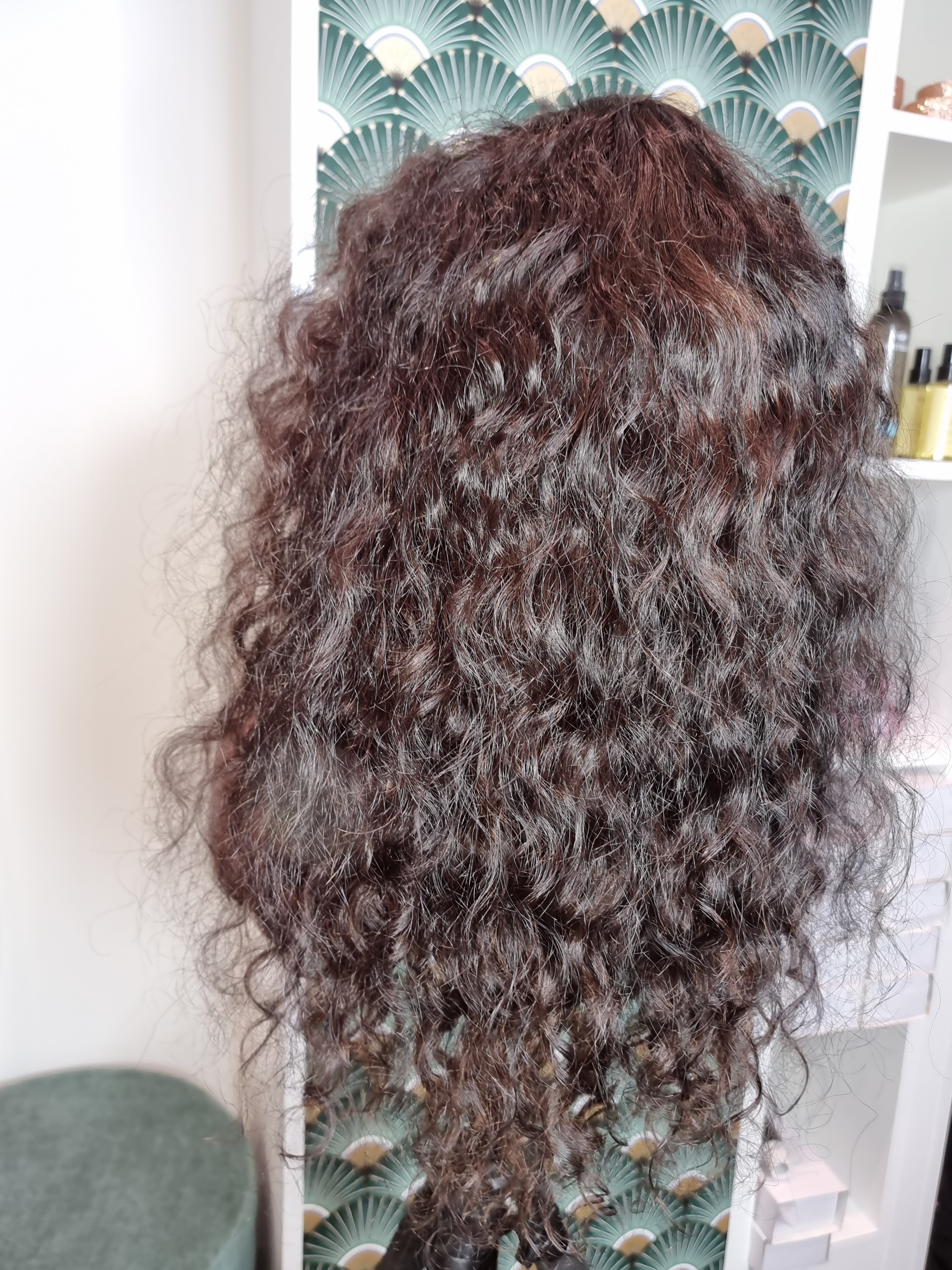 Curly wig 22"